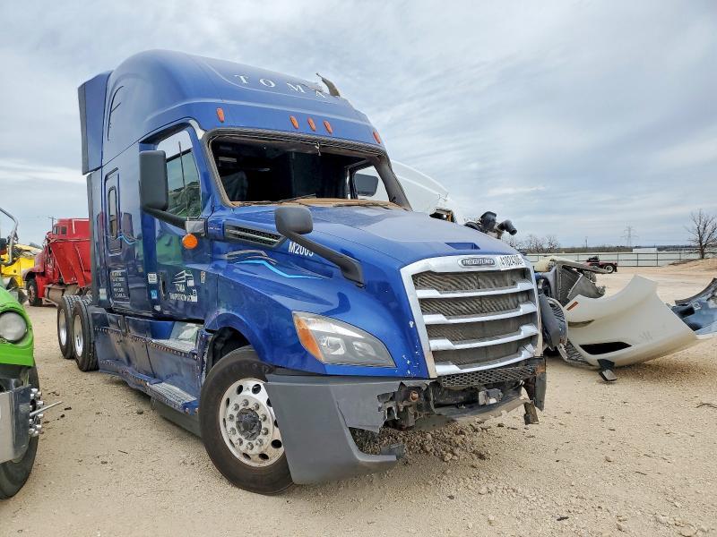 2020 Freigliner 2020 Freightliner Cascadia 126 Semi Truck