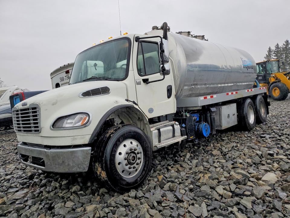 2023 Freigliner 2023 Freightliner Business Class M2 Water Truck