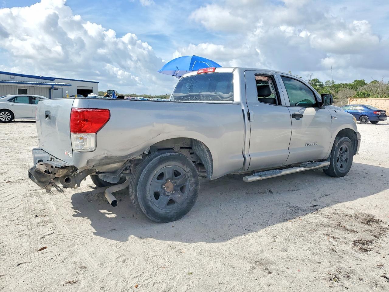 2011 Toyota Tundra Grade