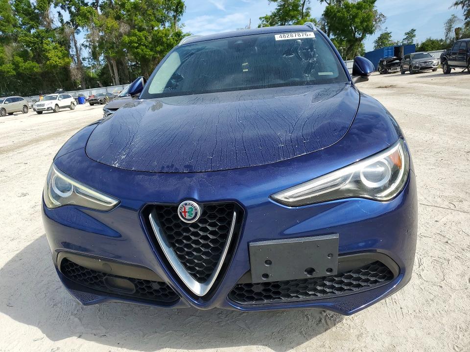 2018 Alfa Romeo Stelvio ti