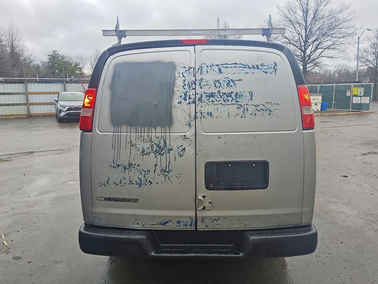 2017 Chevrolet Express G2500