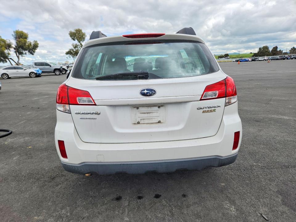 2010 Subaru Outback 2.5i