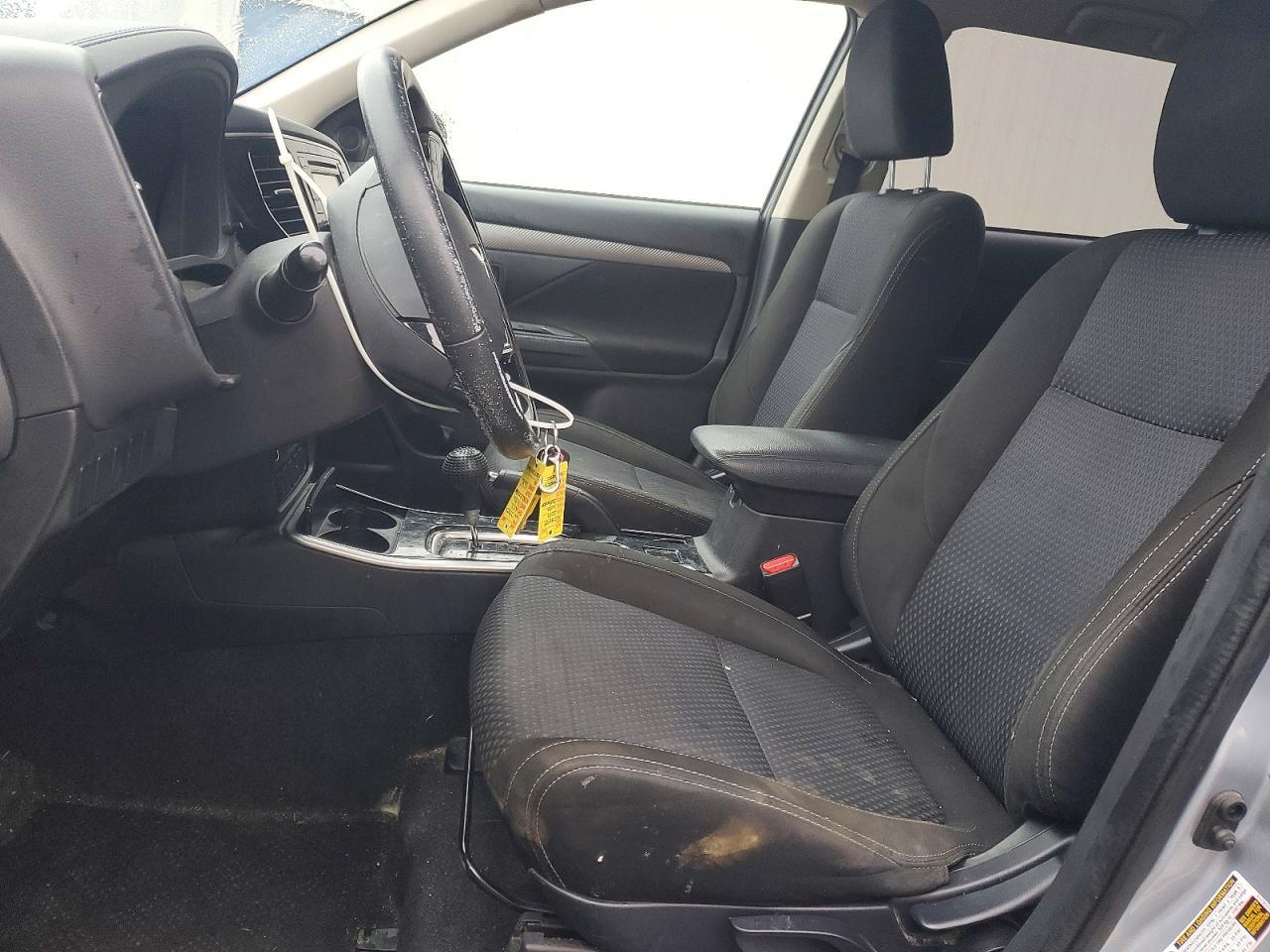 2017 Mitsubishi Outlander es