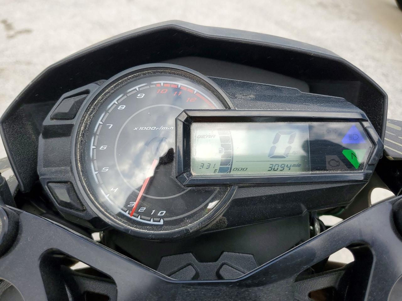 2025 Kawasaki BR125 J