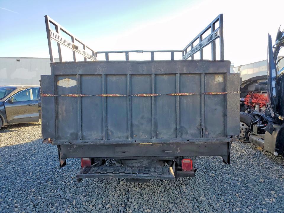 2004 Chev Rolet Silverado 2500 Flatbed Truck