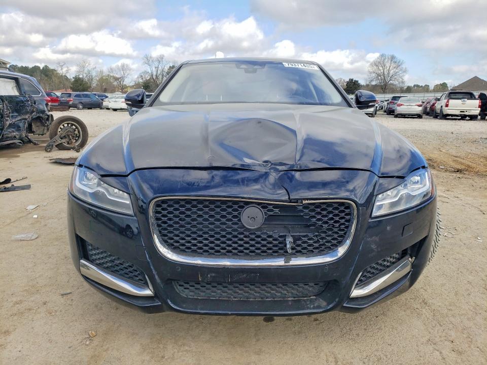 2017 Jaguar Xf Premium