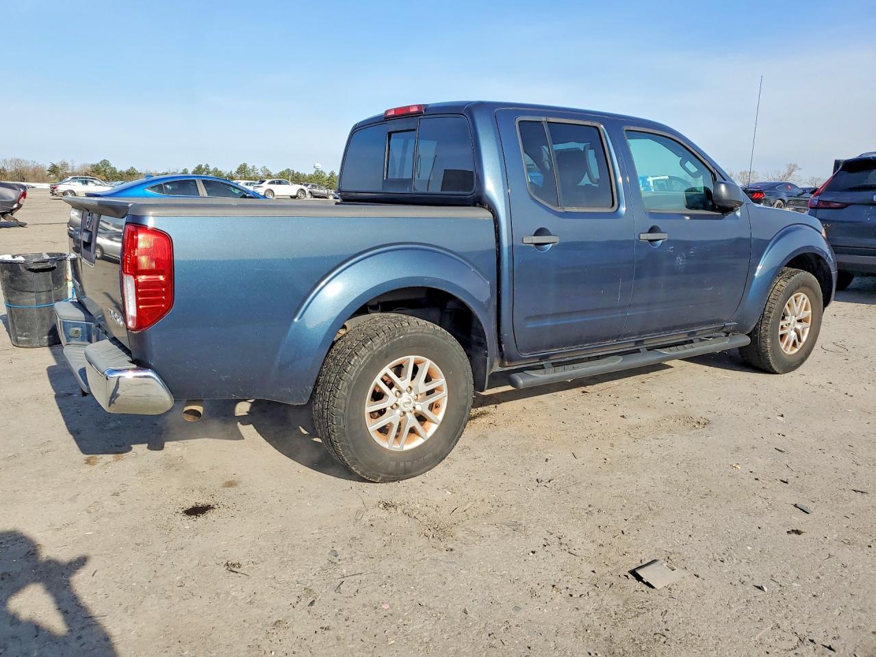 2016 Nissan Frontier SV
