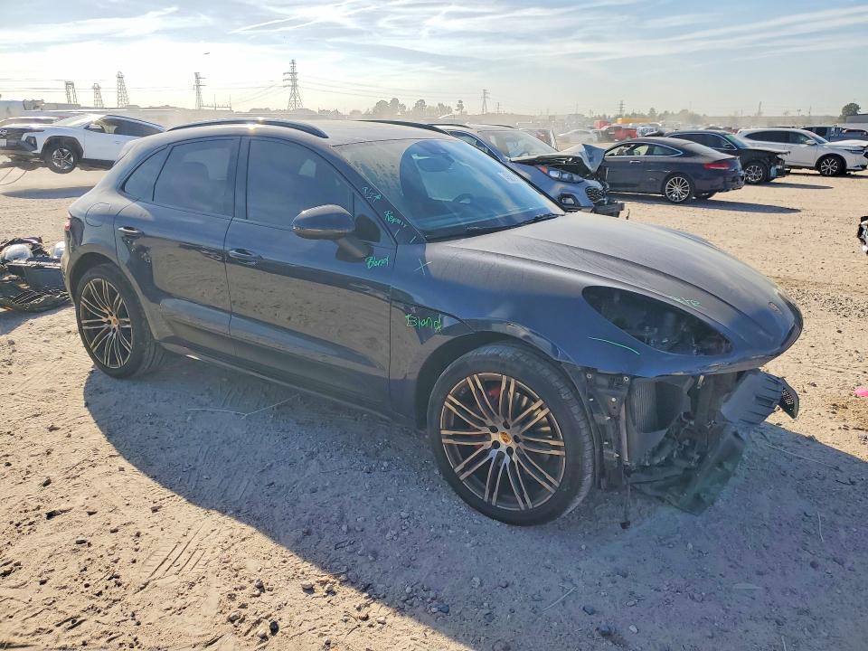2017 Porsche Macan gts