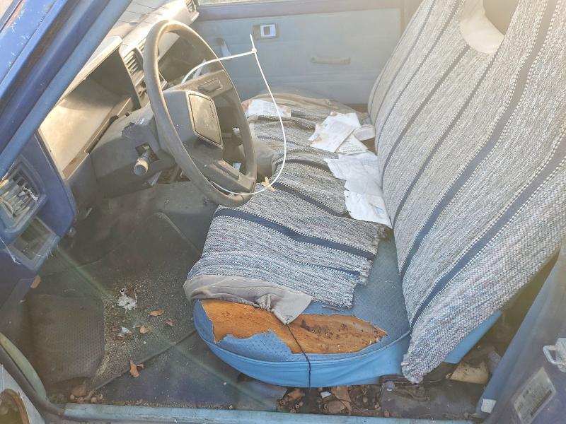 1984 Toyota Pickup Base