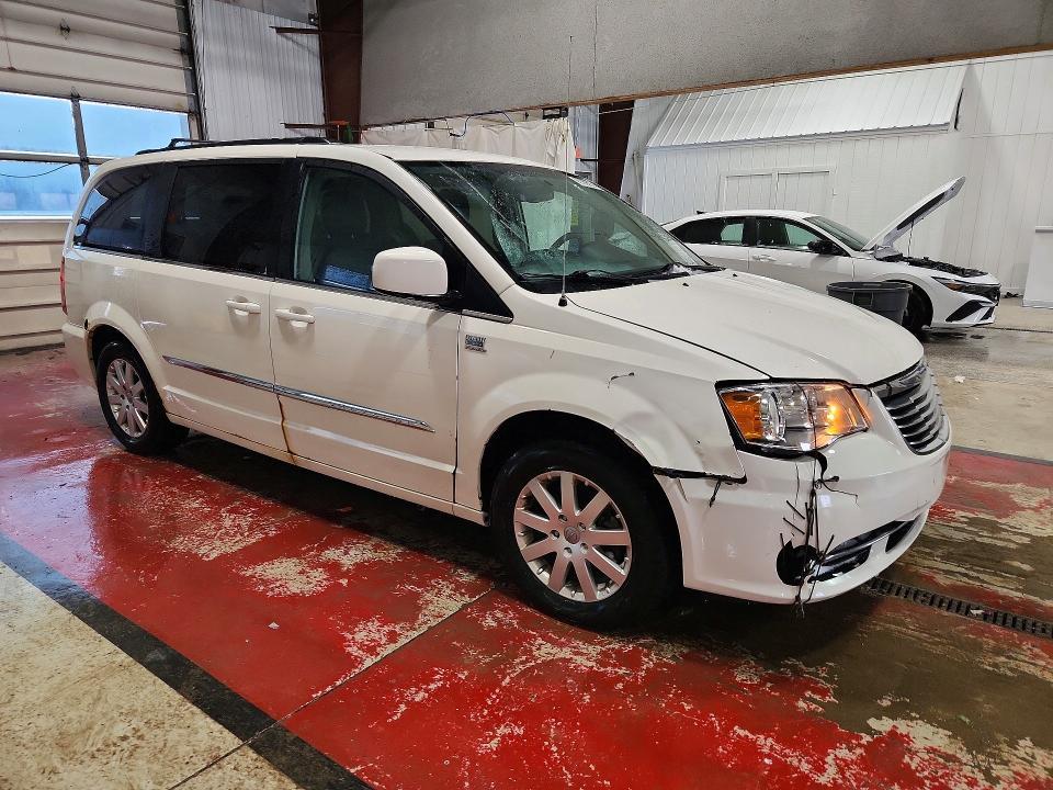 2013 Chrysler Town & Country Touring