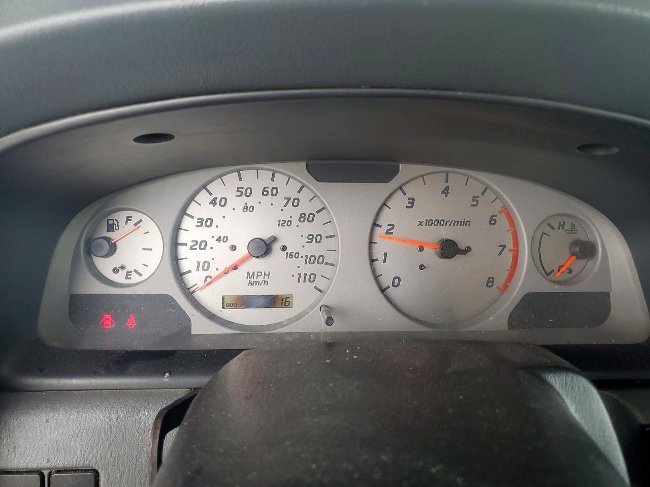 2001 Nissan Frontier XE