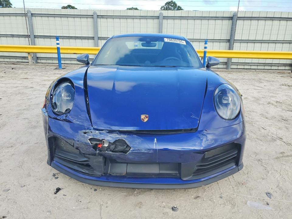 2025 Porsche 911 Carrera