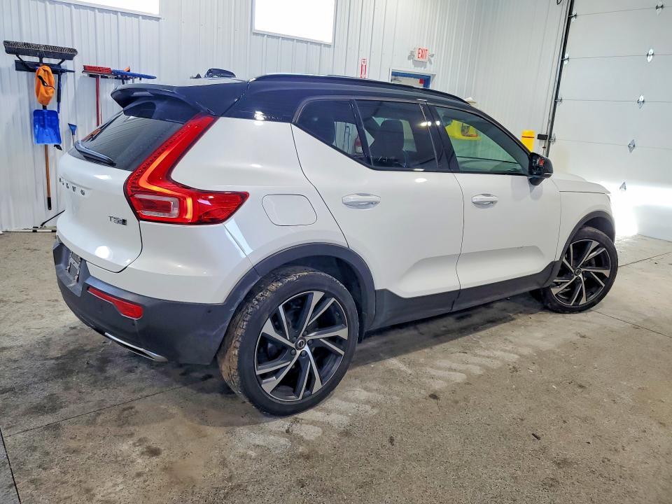 2019 Volvo Xc40 T5 R-design