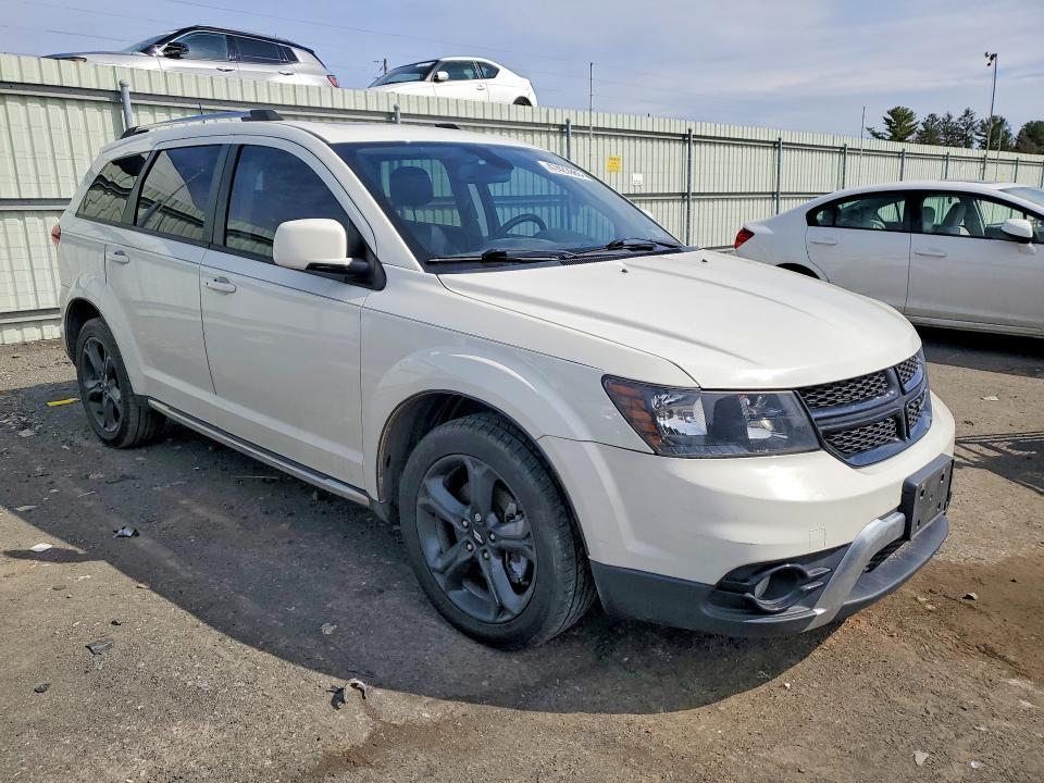 2020 Dodge Journey Crossroad