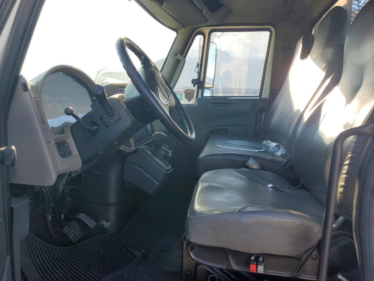2012 International 3900 Flatbed Truck