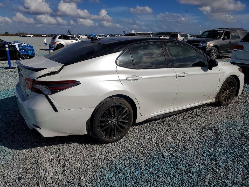 2021 Toyota Camry xse V6