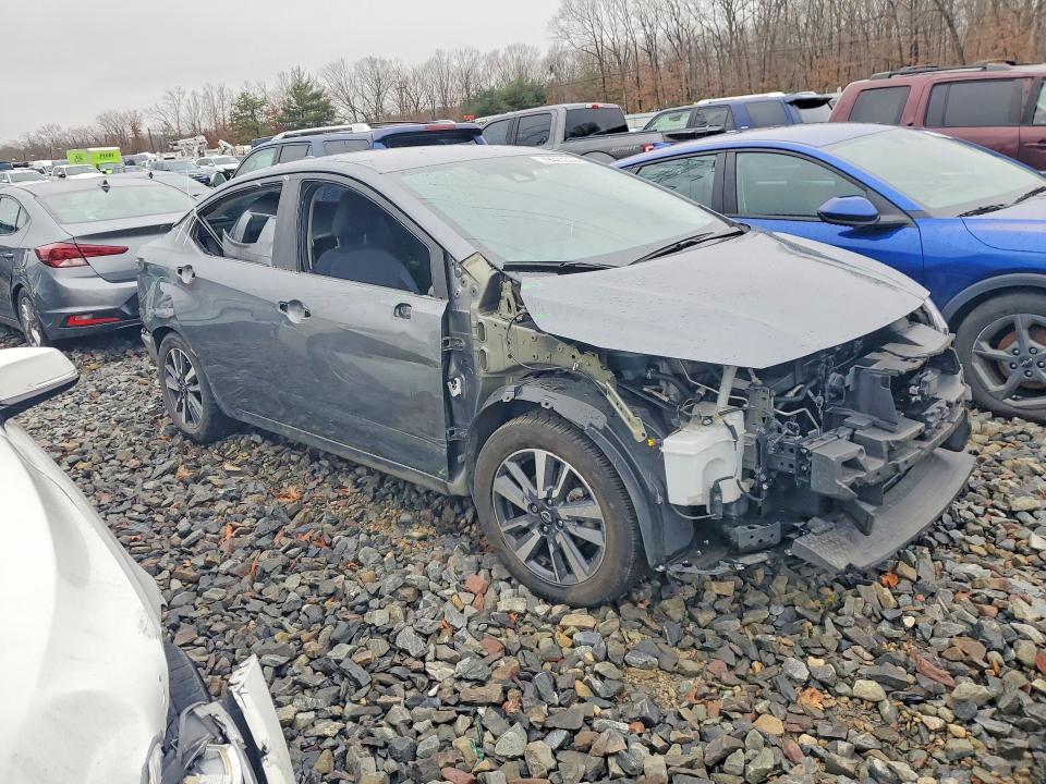 2023 Nissan Versa sv