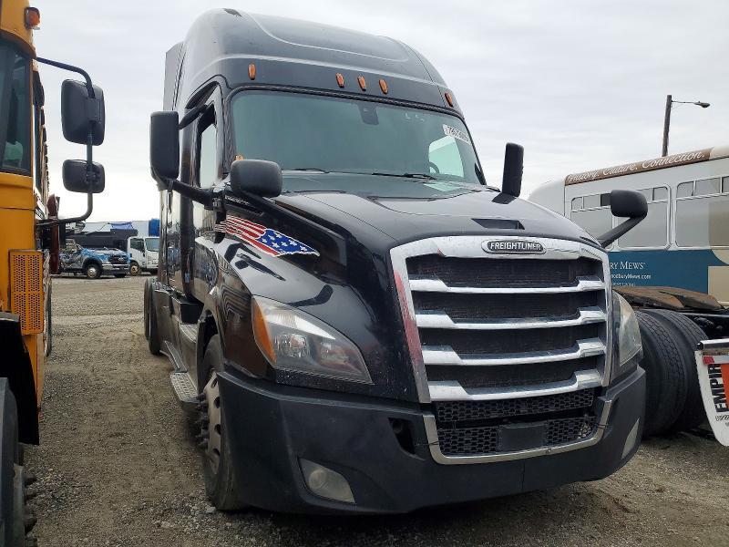2022 Freigliner 2022 Freightliner Cascadia 126 Semi Truck