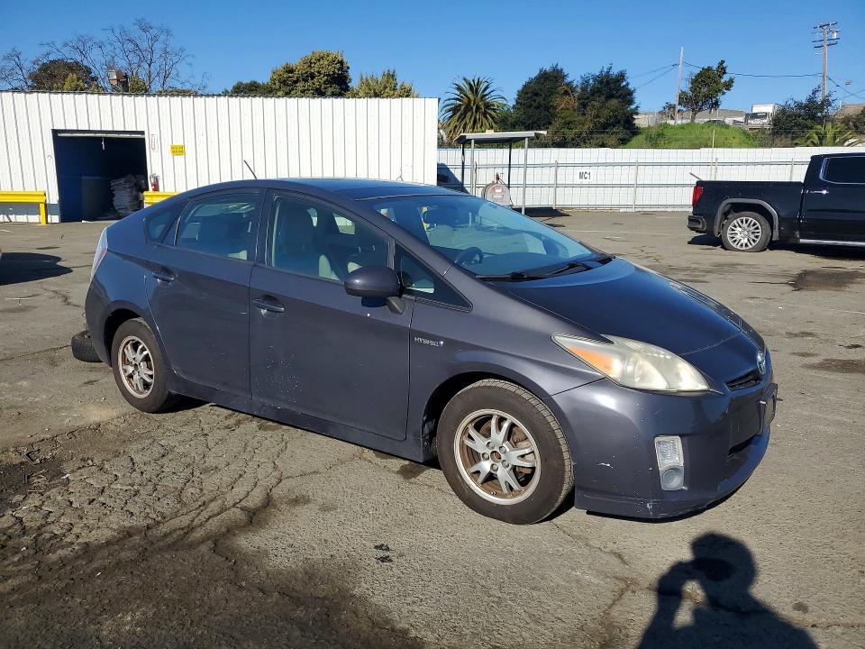 2010 Toyota Prius iv