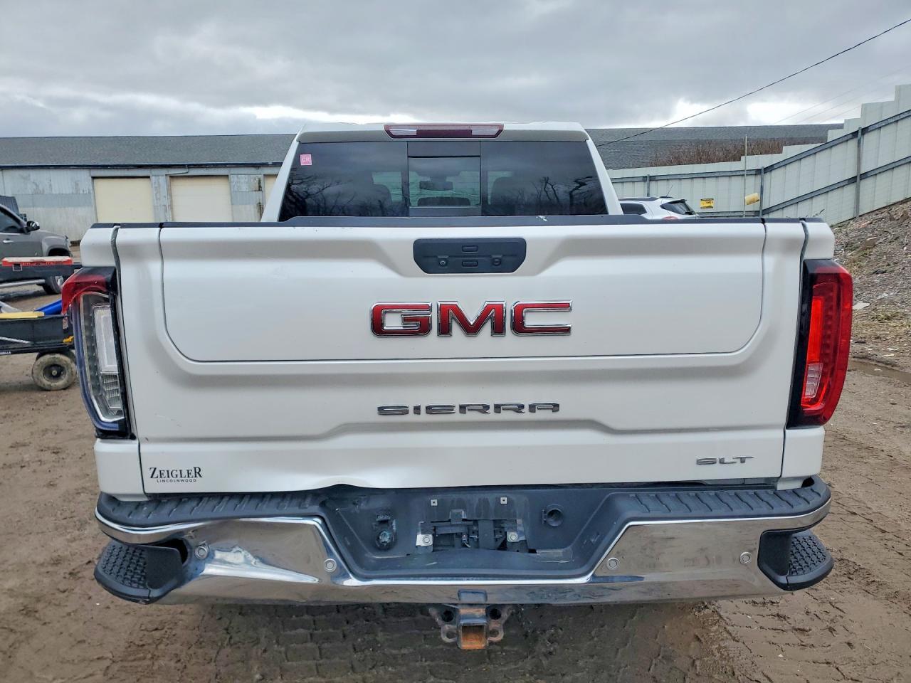 2021 GMC Sierra K1500 SLT