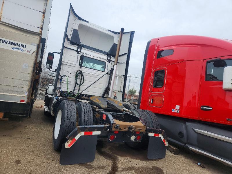 2017 Volvo VNL Semi Truck