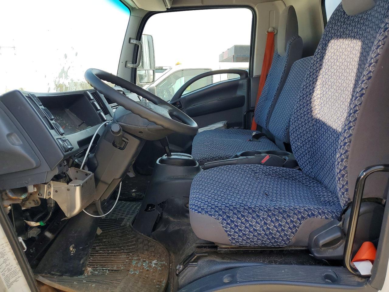 2023 Isuzu NPR HD BOX Truck