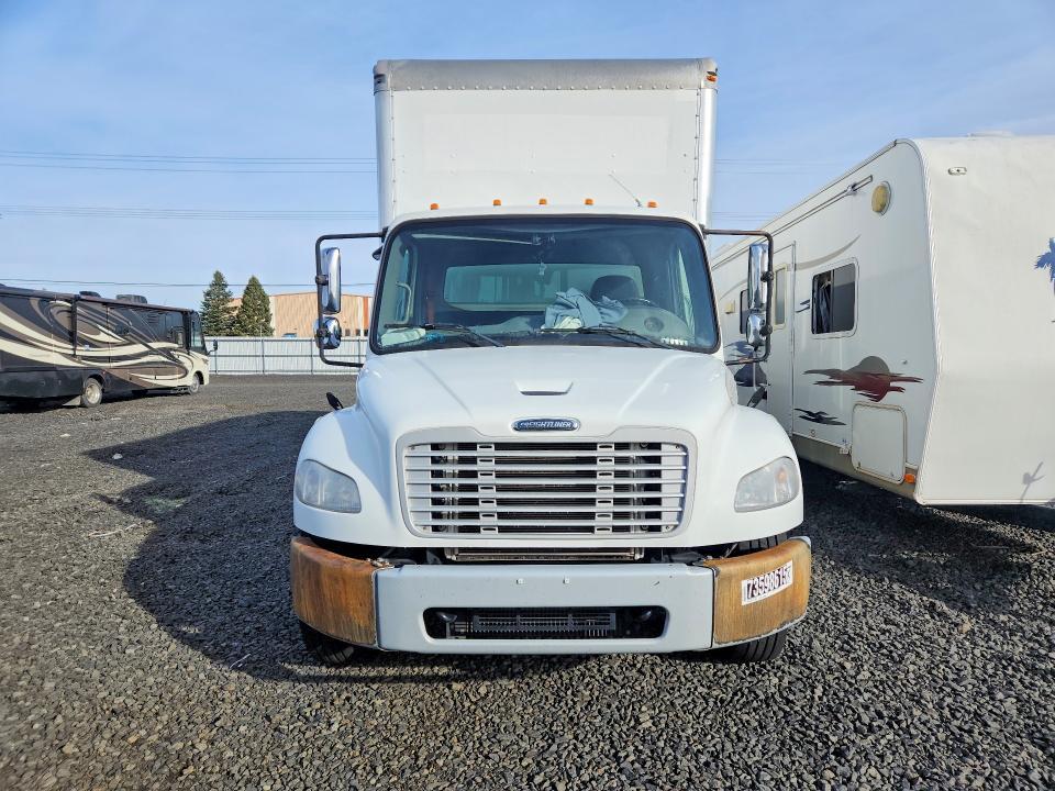 2015 Freightliner Business Class M2 BOX Truck