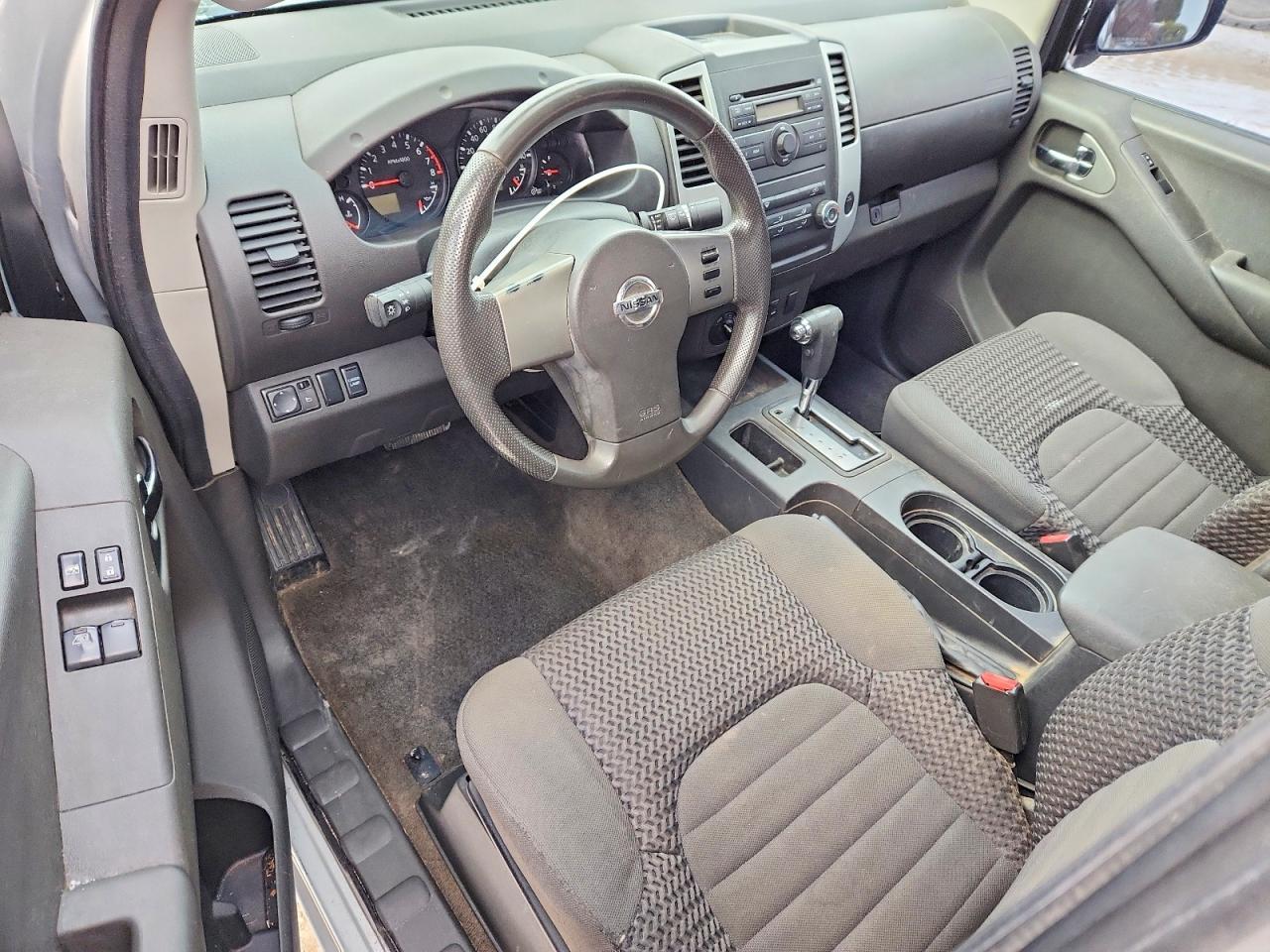 2011 Nissan Frontier SV V6