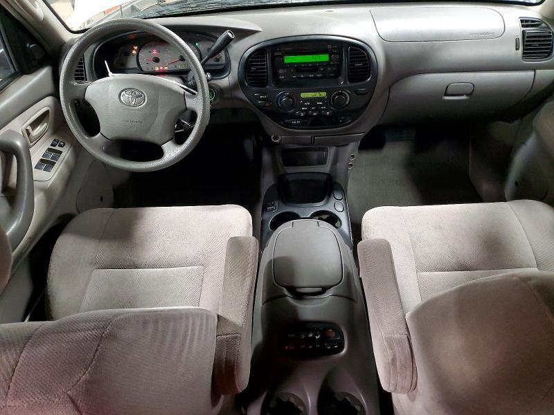 2003 Toyota Sequoia SR5