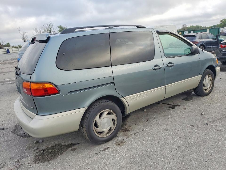 1998 Toyota Sienna xle