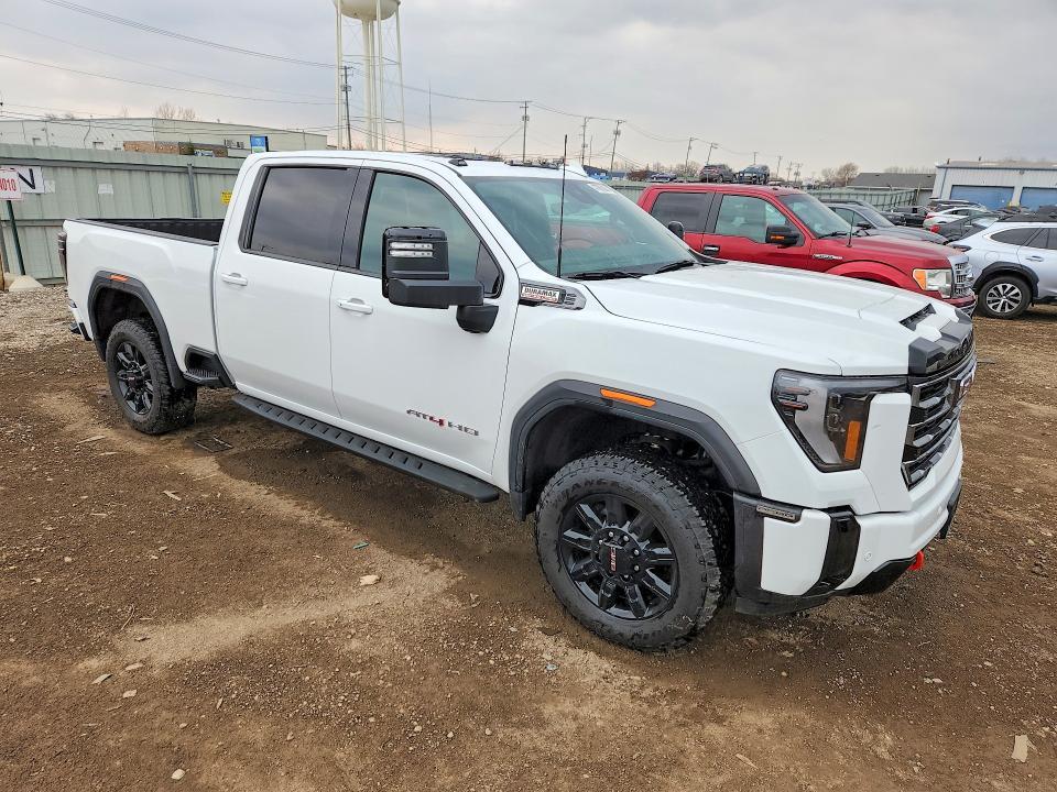 2025 GMC Sierra K2500 AT4