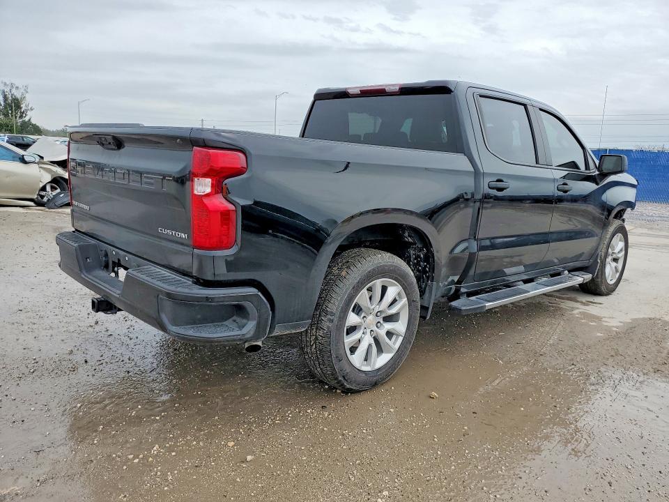 2025 Chevrolet Silverado C1500 Custom