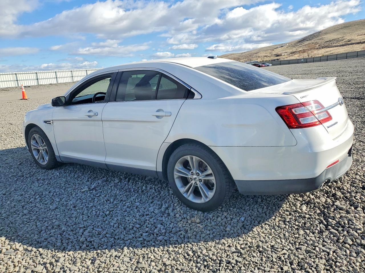 2014 Ford Taurus sel