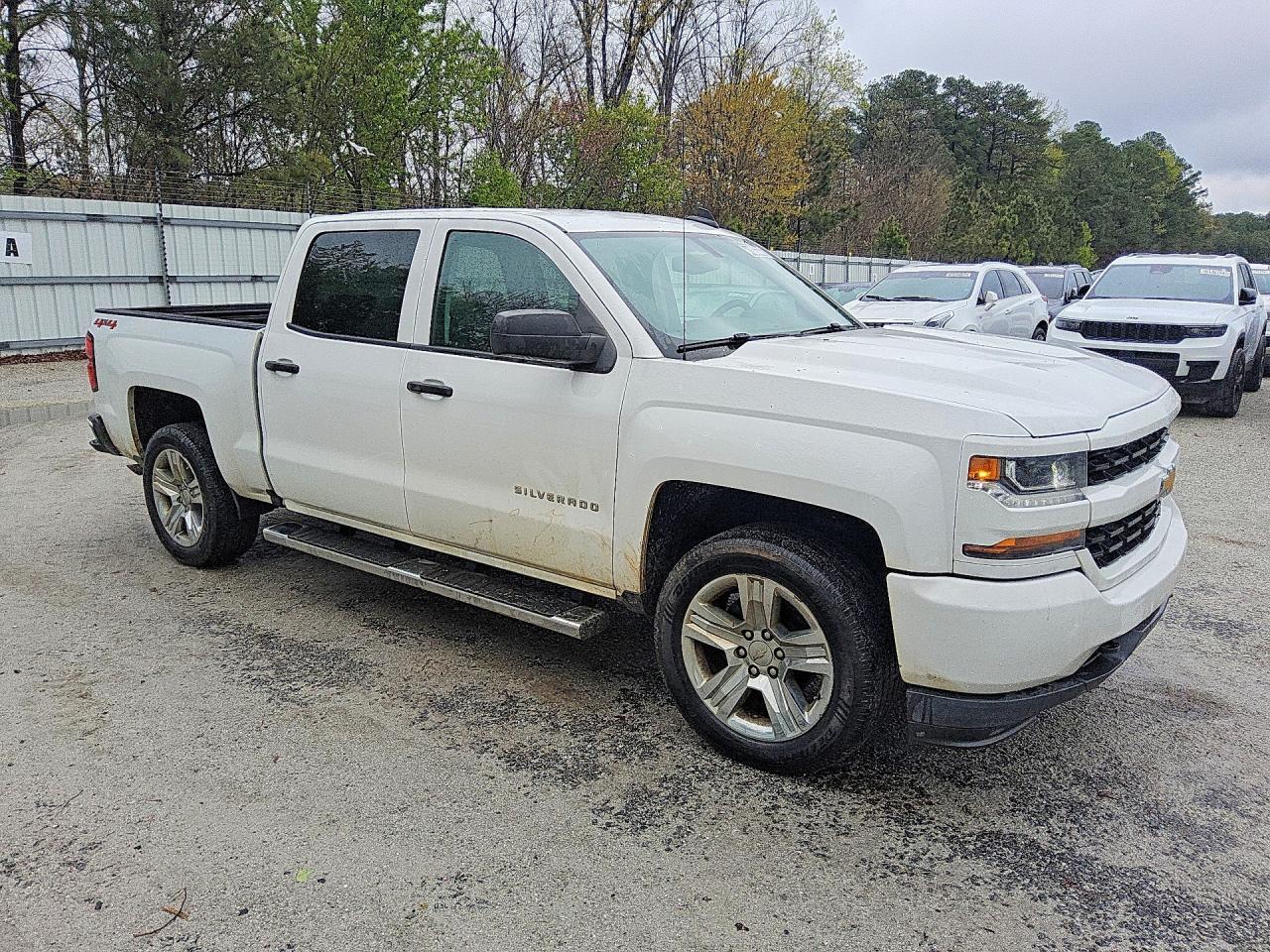 2018 Chevrolet Silverado K1500 Custom