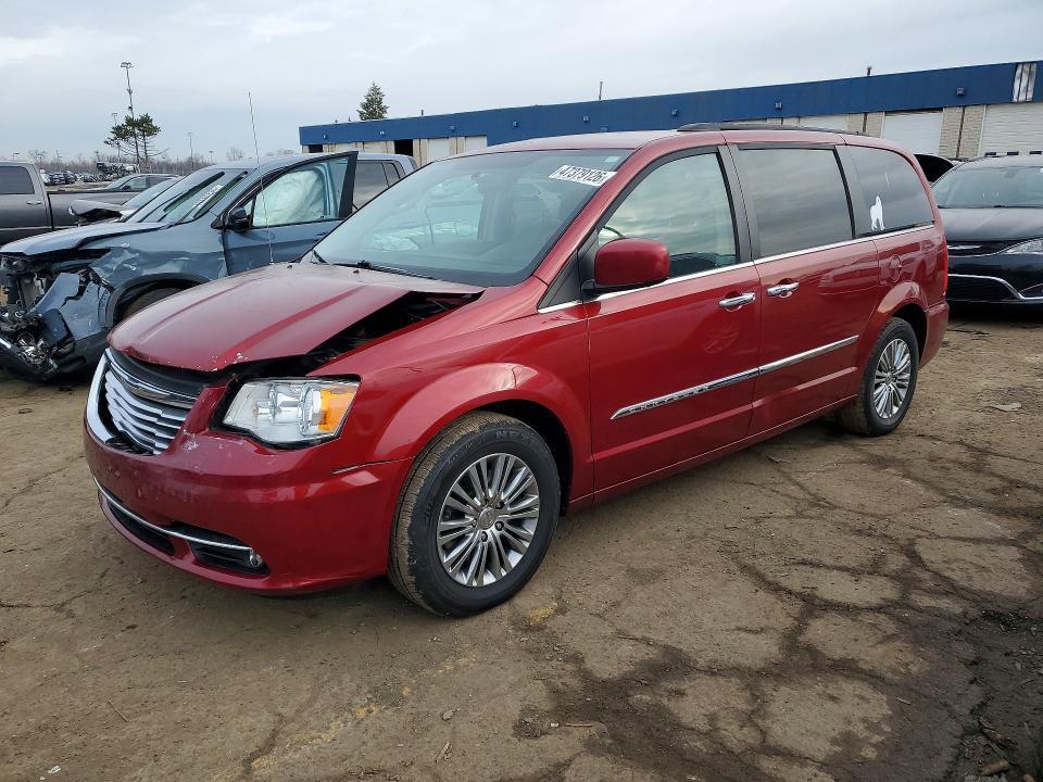 2016 Chrysler Town & Country Touring