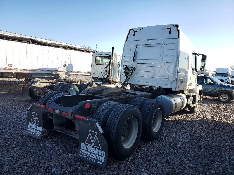 2016 Volvo VNL Semi Truck