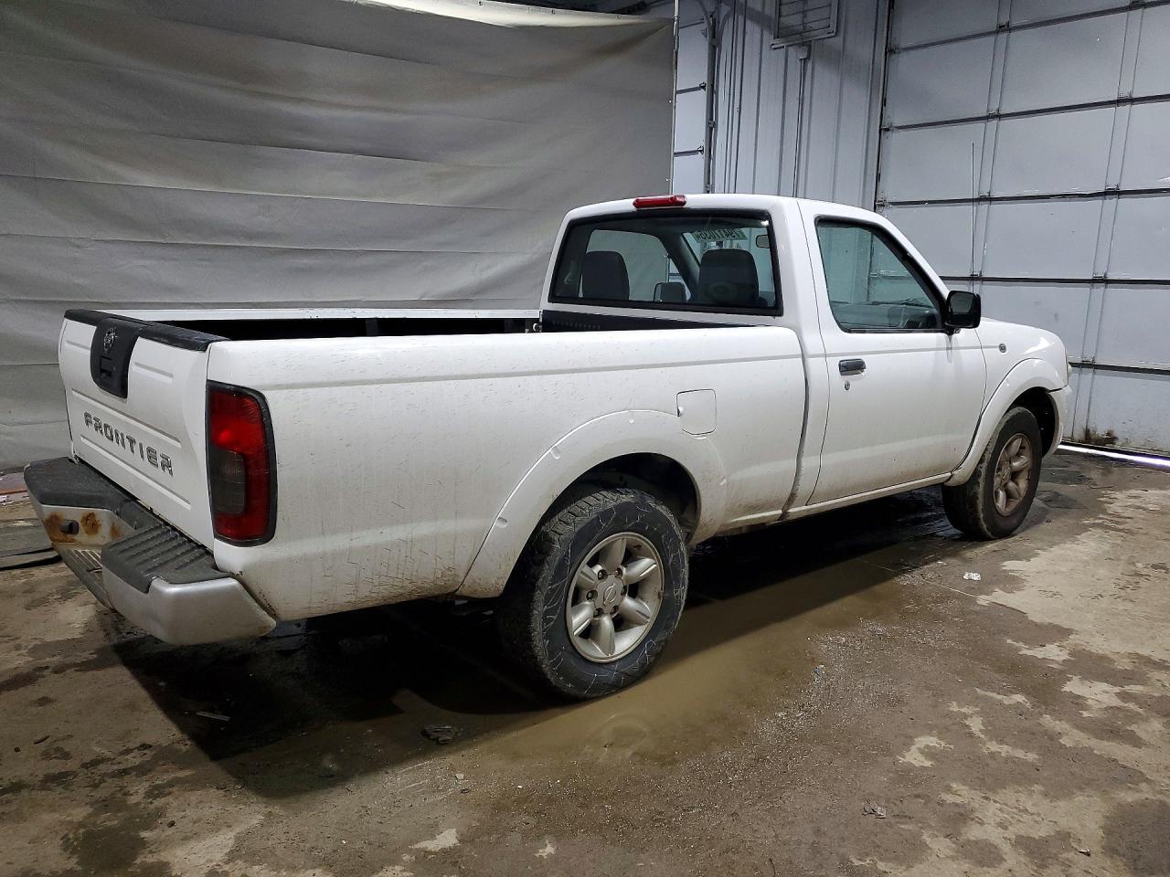 2001 Nissan Frontier XE