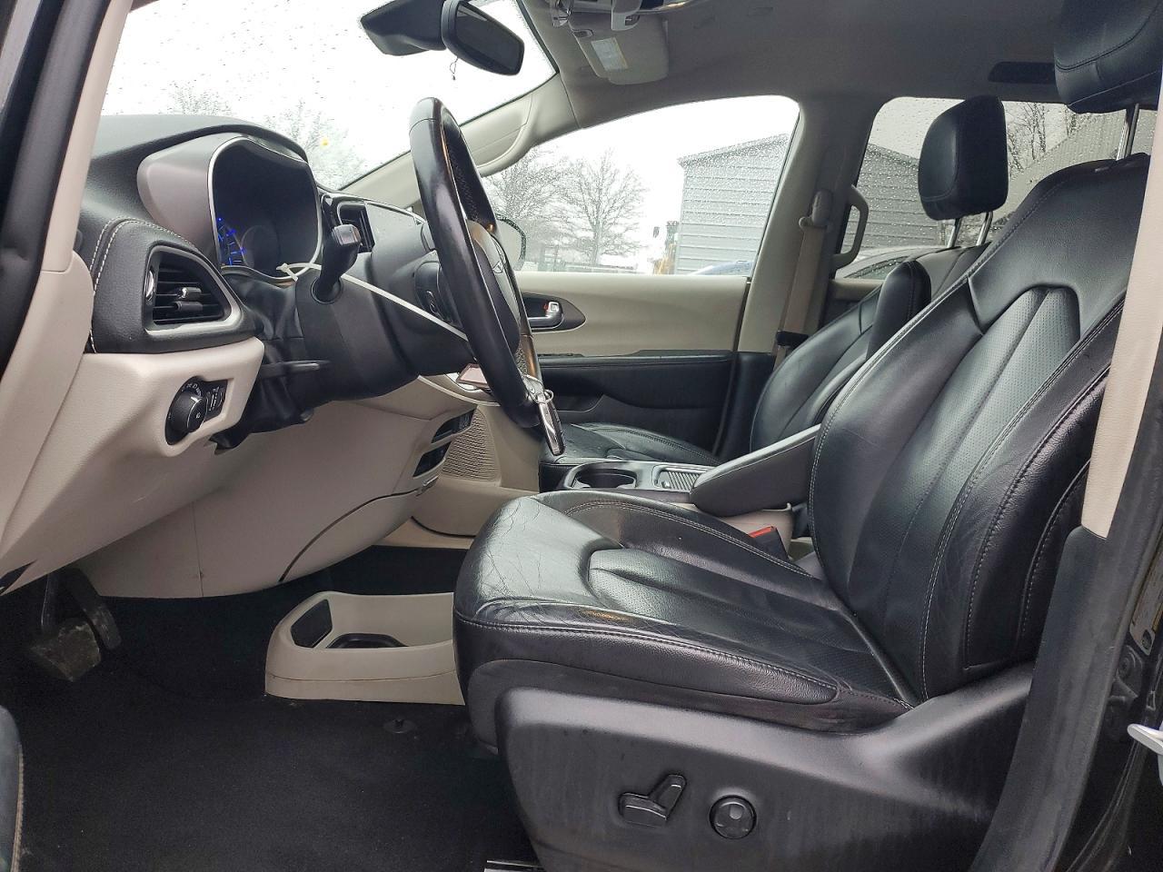 2022 Chrysler Pacifica Hybrid Touring l