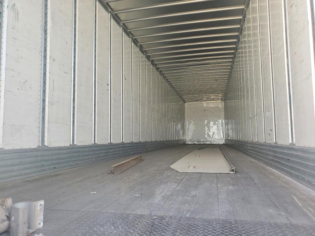 2017 Utility VS2DX DRY Van Trailer