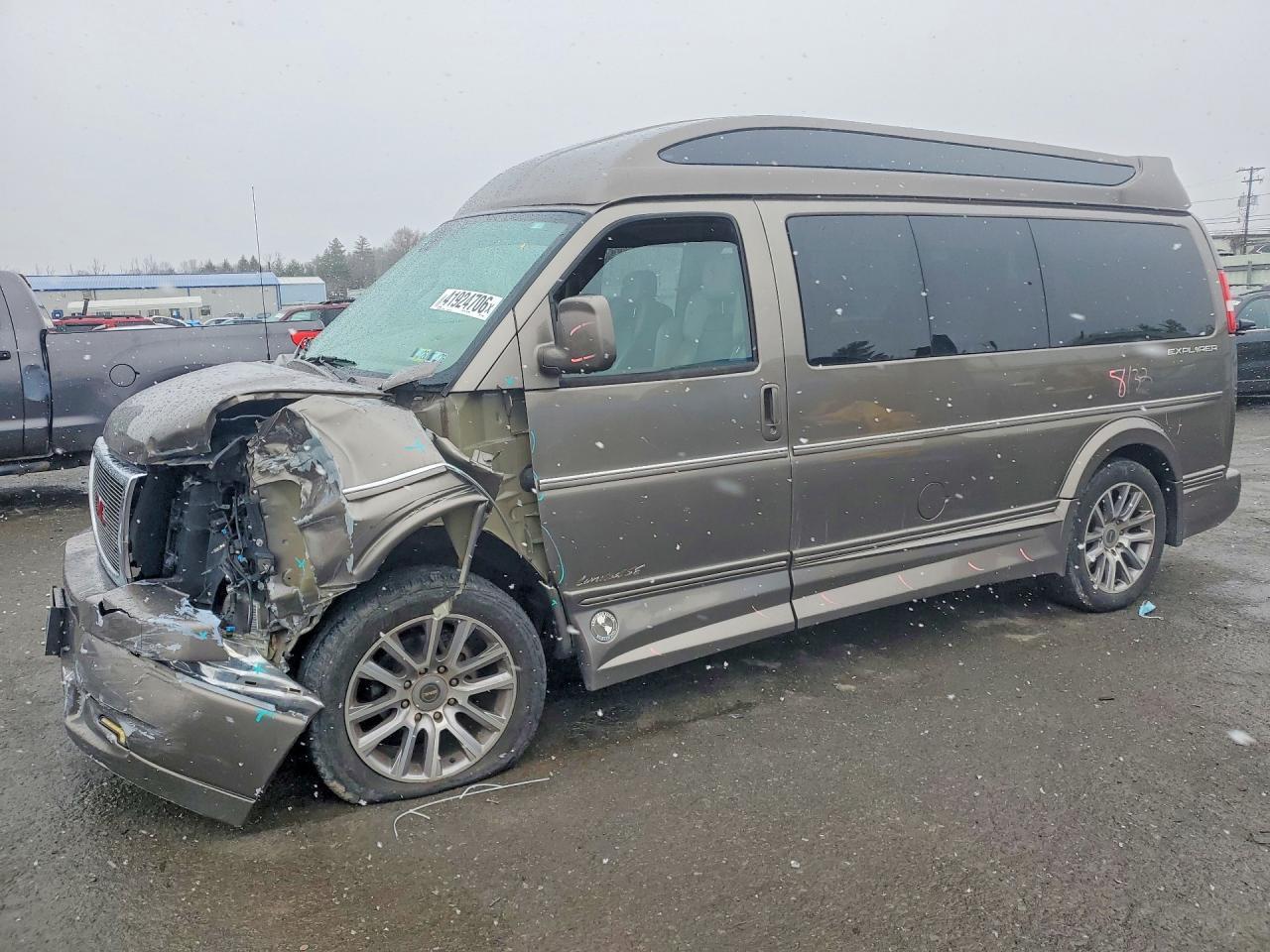 2021 GMC Savana G2500 LS