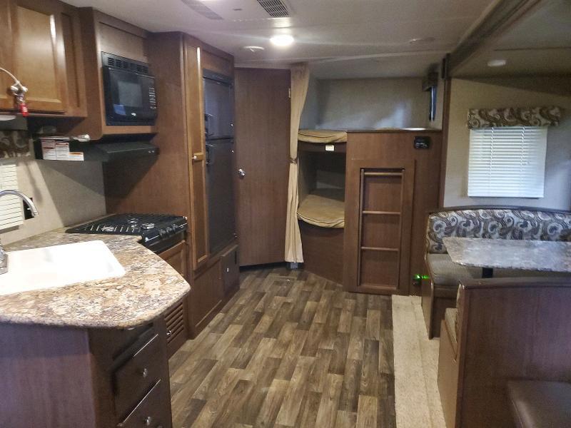 2017 Keystone Hideout Camper