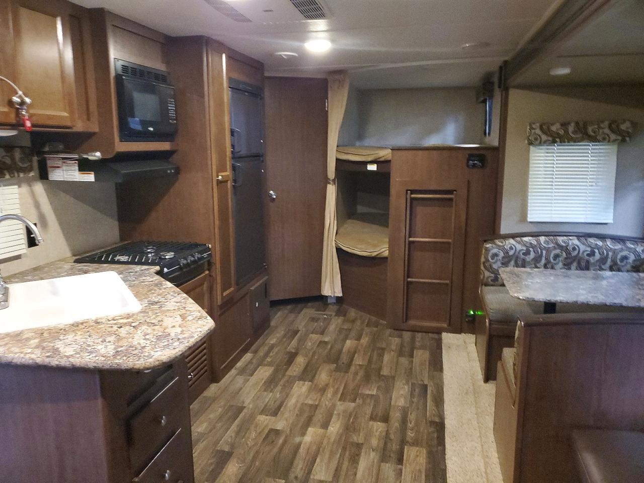 2017 Keystone Hideout Camper