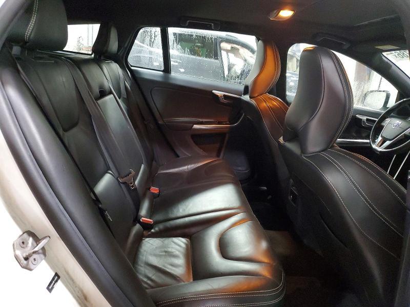 2015 Volvo V60 Premier