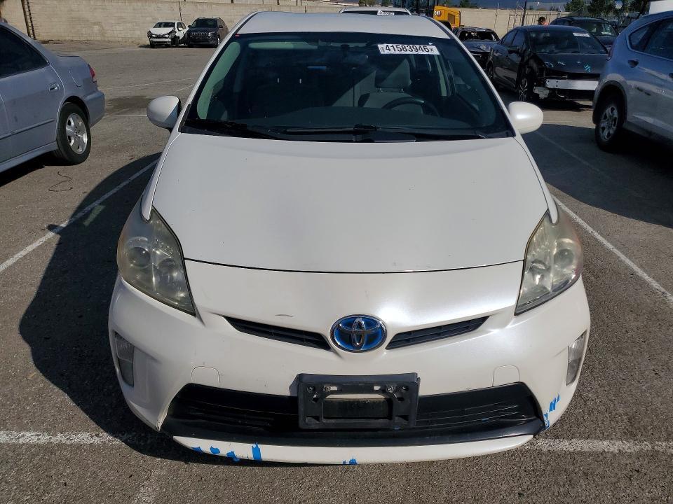 2014 Toyota Prius two
