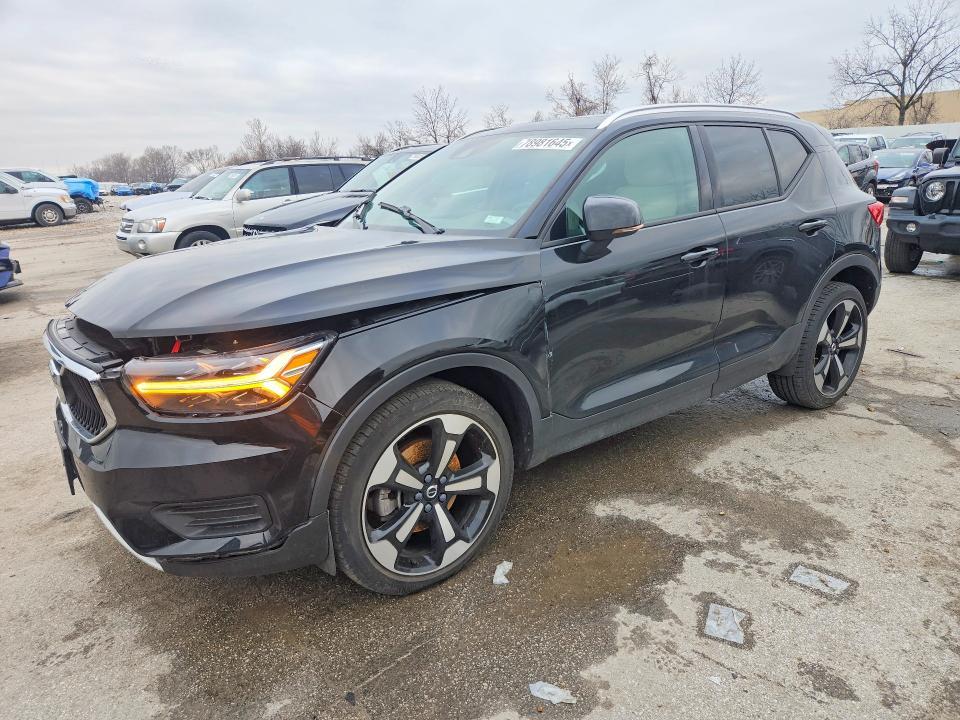 2020 Volvo Xc40 T5 Momentum