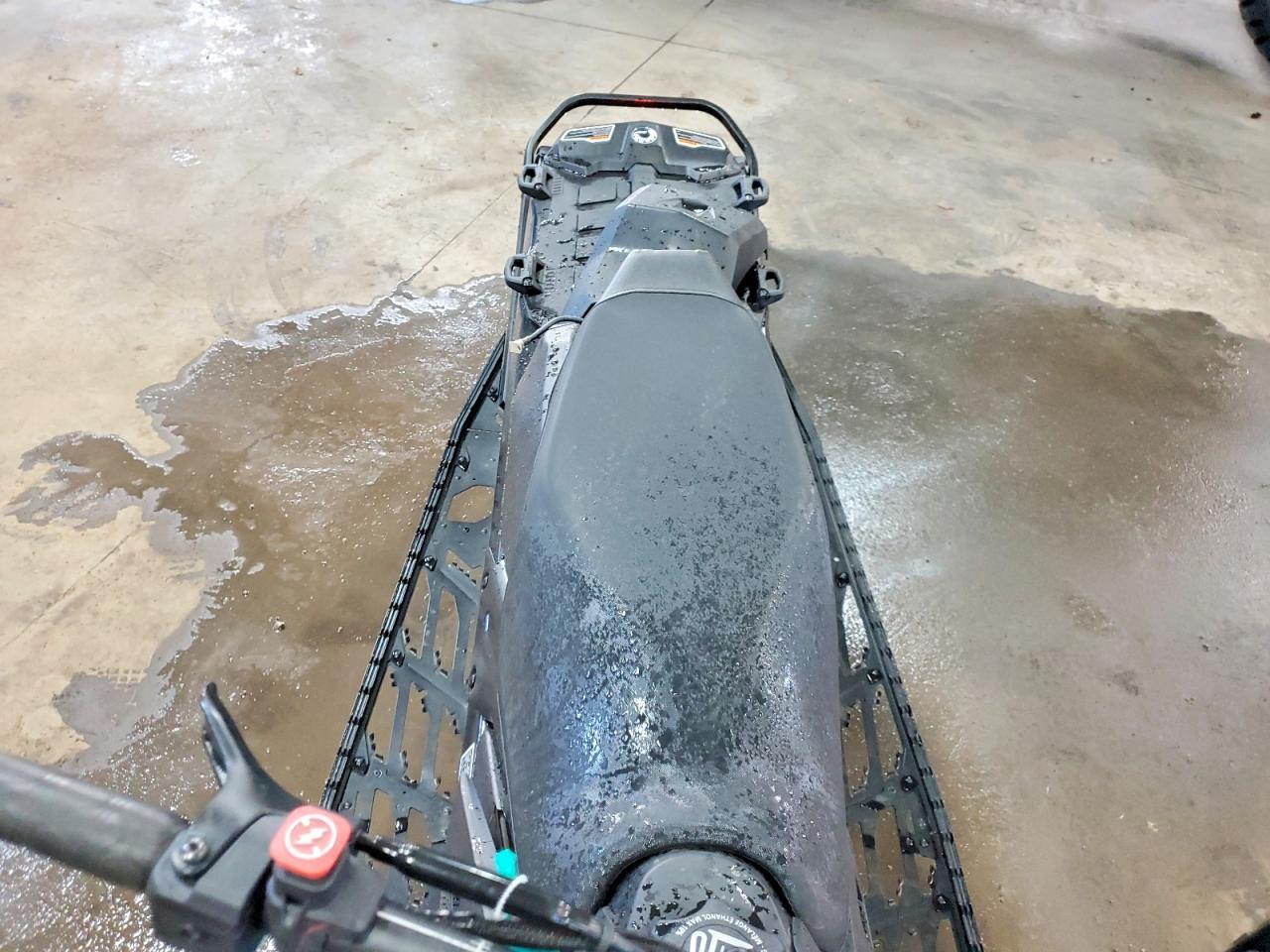 2023 Skidoo Renegade Adrenaline