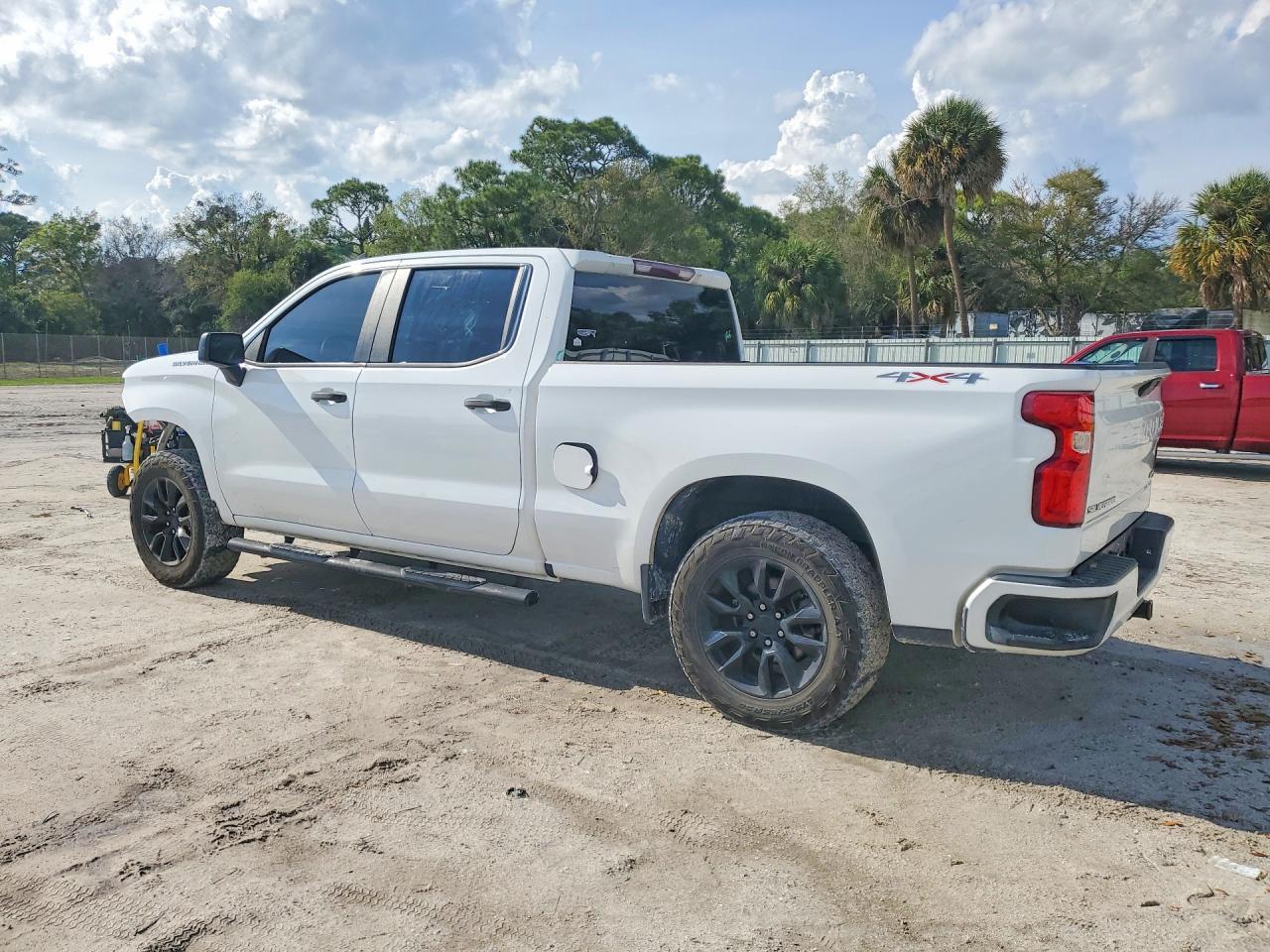 2020 Chevrolet Silverado K1500 Custom
