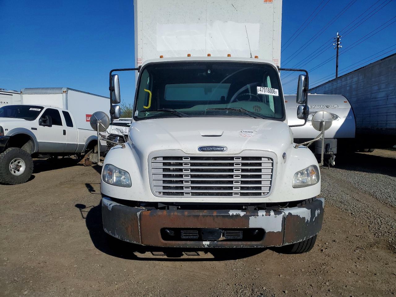 2019 Freightliner Business Class M2 BOX Truck
