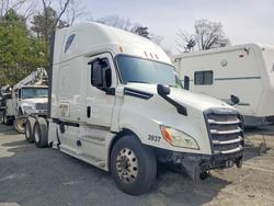 Salvage trucks for sale at Waldorf, MD auction: 2019 Freightliner Cascadia 126