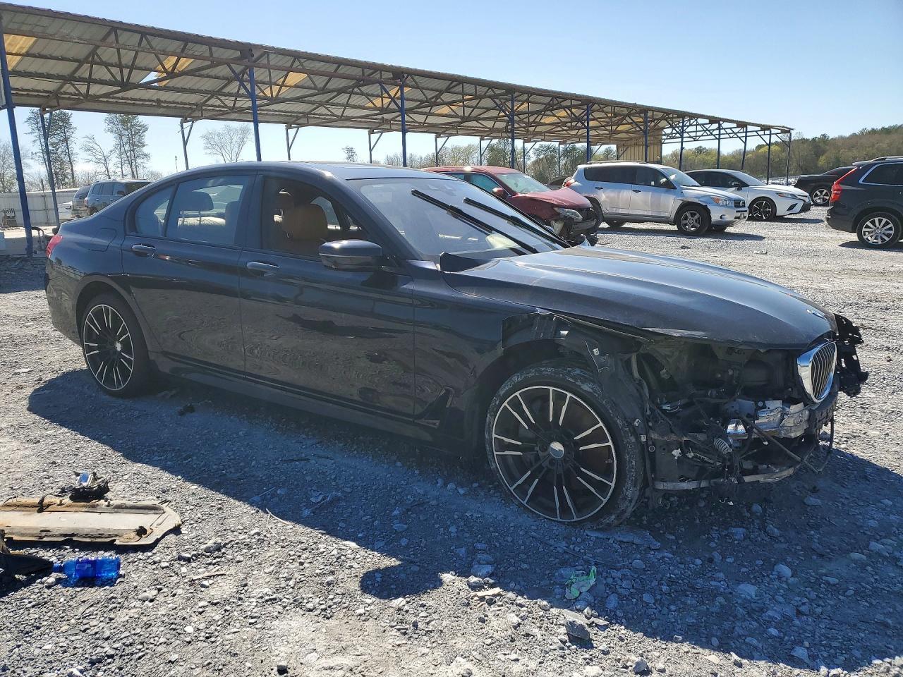 2016 BMW 750 xi